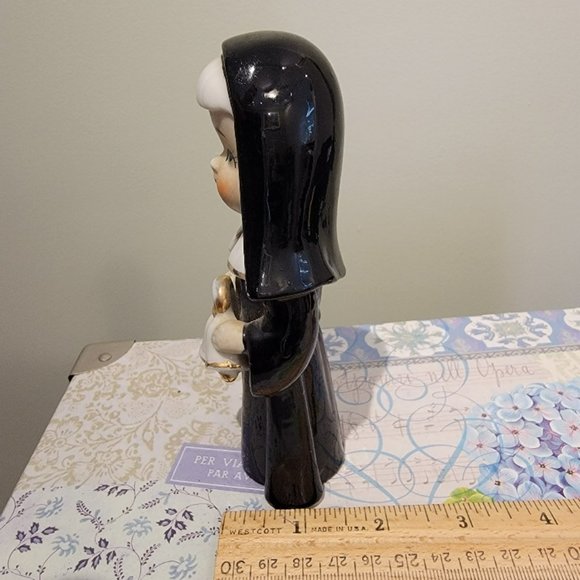 Vintage Nun with Handbells Figurine - Picture 9 of 10